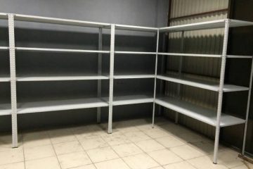 Дзе ўстанаўліваюцца металічныя стэлажы